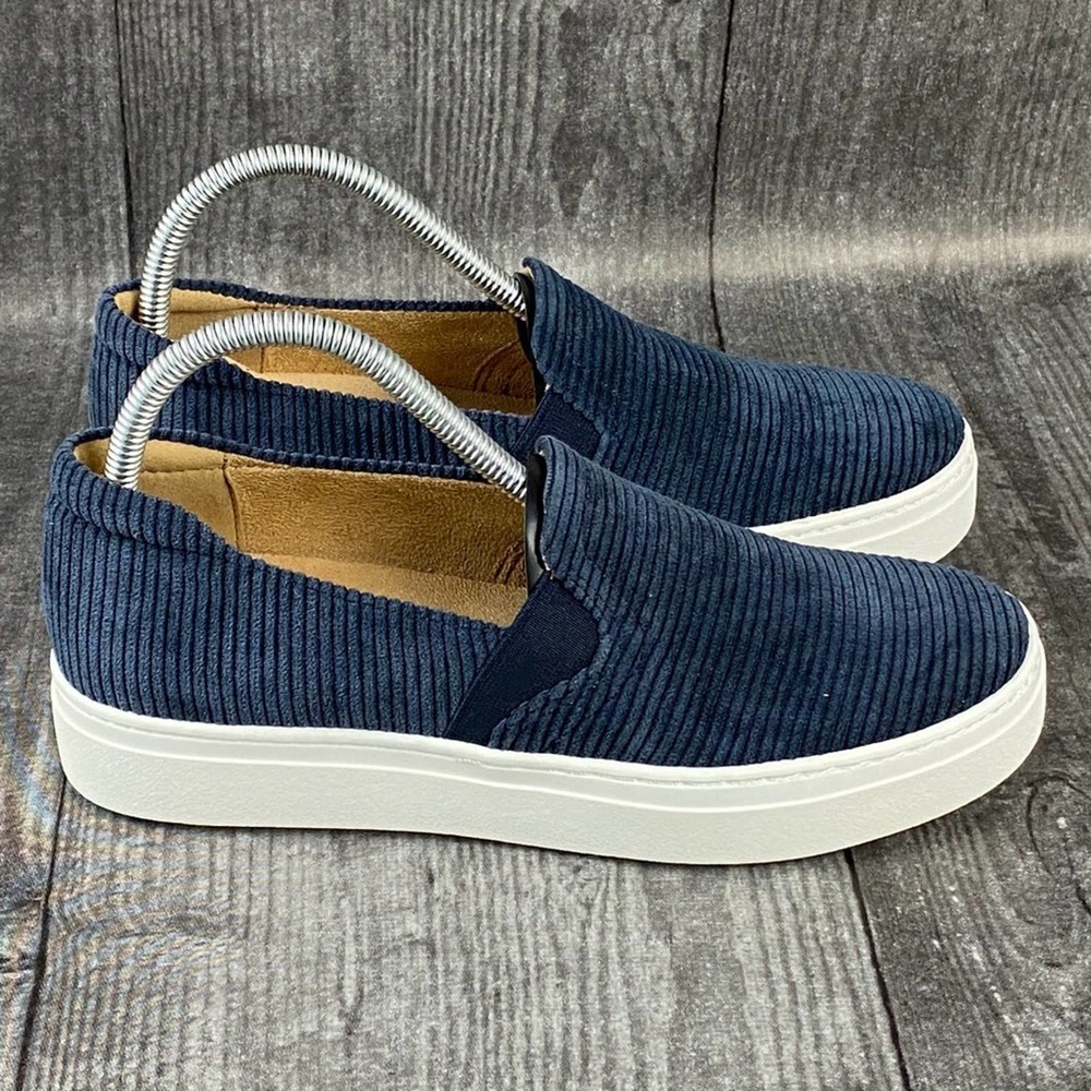 NATURALIZER Carly Slip-On Sneaker Blue 7.5W Shoe